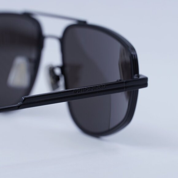 ?️ New Bottega Veneta BV1125S 001 Sunglasses - Black Frame, Grey Lenses main image 5